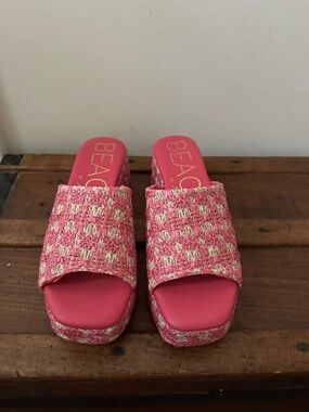Beach by Matisse Pink Woven Slide Mules